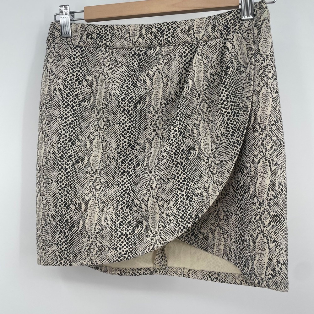 Altar'd State Snakeskin Wrap Mini Skirt Small Cream Black BDSW2070 Tulip Hem